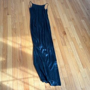 Gorgeous Agent Provocateur long silk night gown size 2